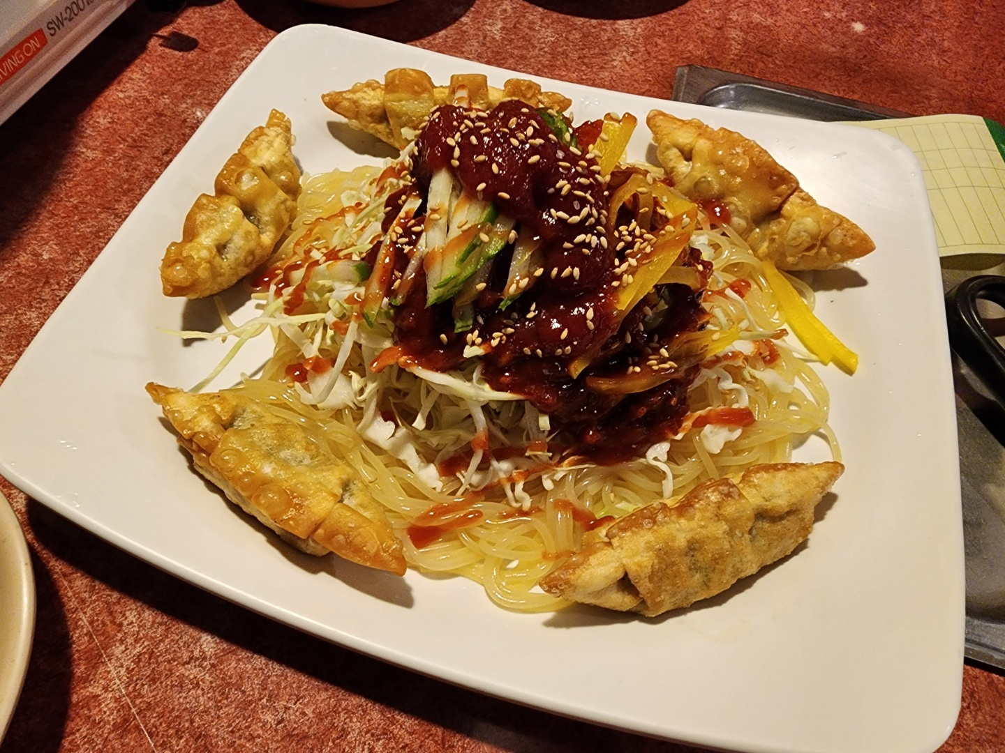 비빔만두