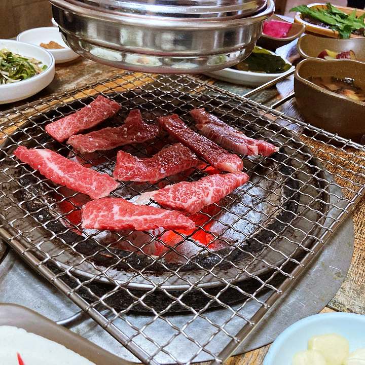 식객 허영만 백반기행 조성모 편 갈비살 숯불 갈빗살 구이 3대째 노포 집된장찌개 경주 맛집 소개