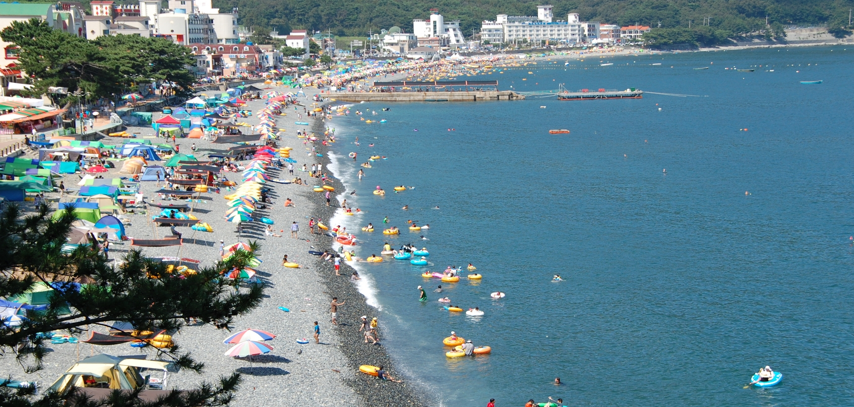 흑진주-몽돌해변-전경