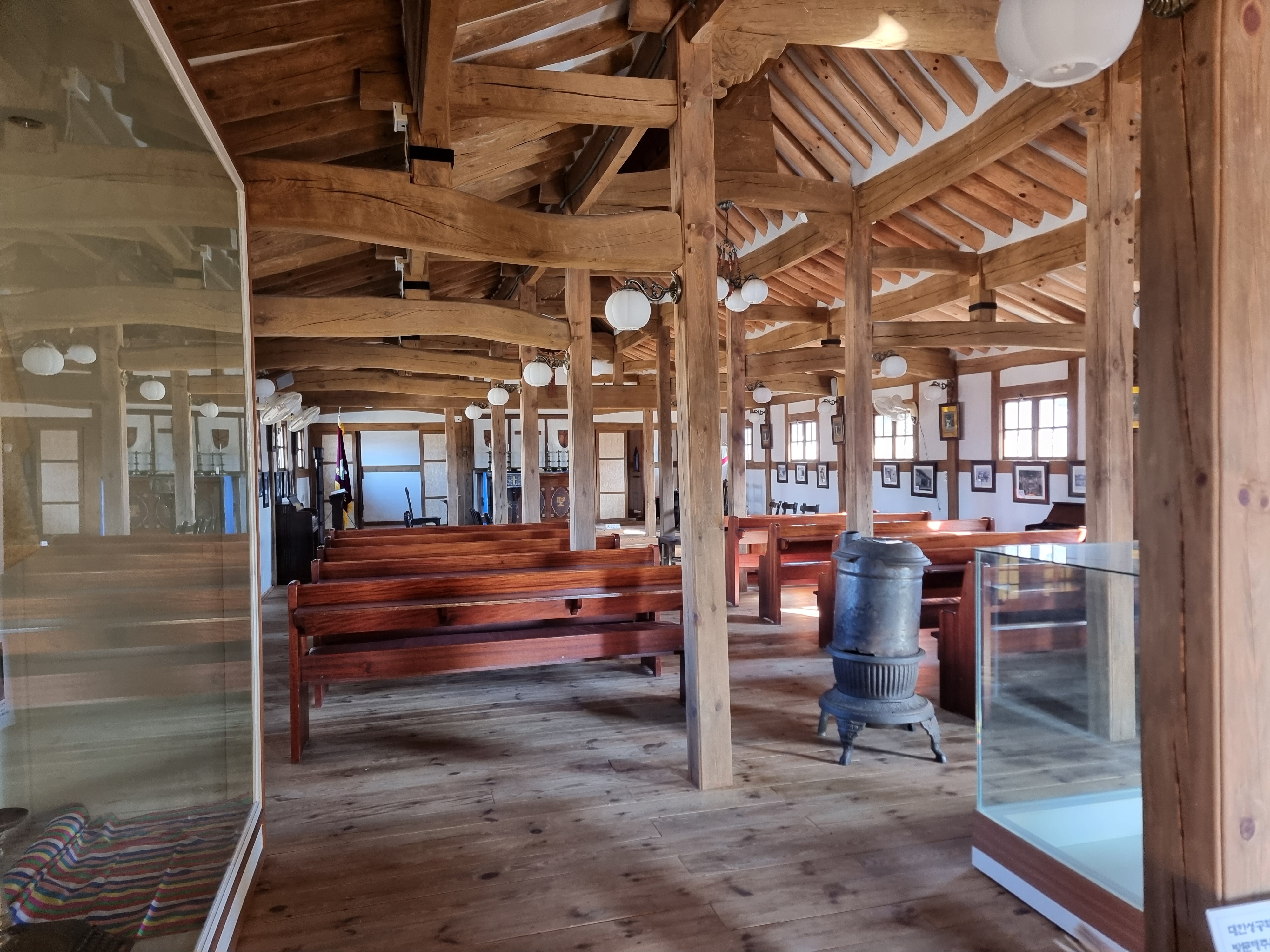 강화도-온수리-성공회성당-실내