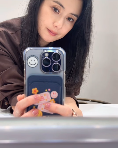 배우 최정윤
