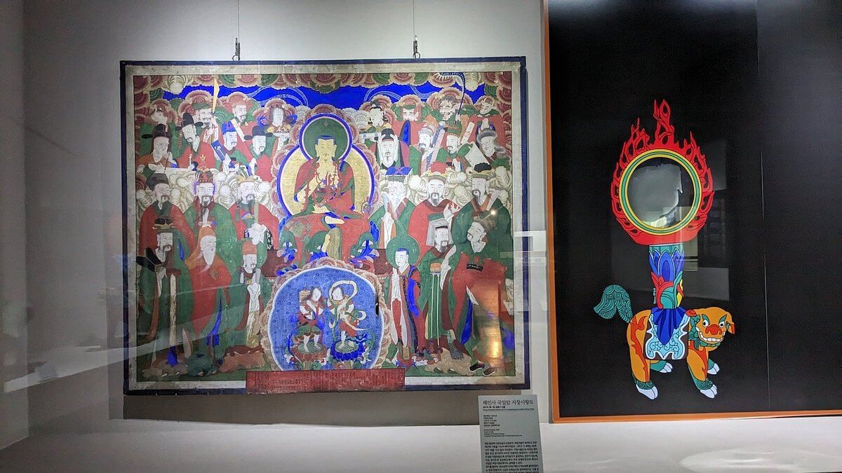 합천 해인사 성보박물관에서 마주하는 불교 문화재의 시간과 보존의 철학이 담긴 공간