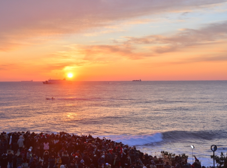 실시간 중계로 즐기는 간절곶 해맞이