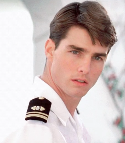 톰 크루즈의 잘생긴 얼굴