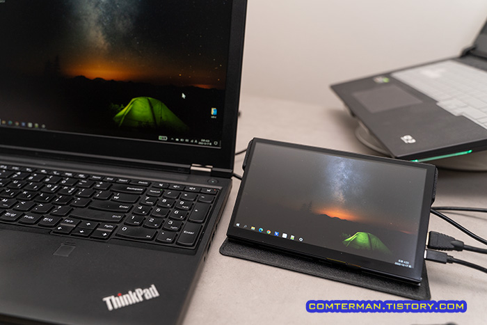 7인치 IPS 터치모니터 화질