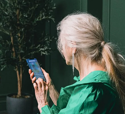 시니어를 위한 스마트폰 활용_음성으로 문자 보내기