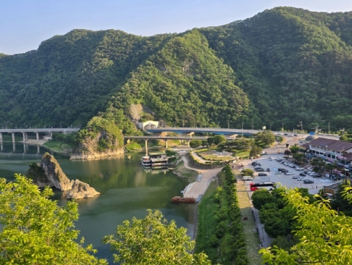 단양여행&amp;#44; 석문 팔각정 위에서 본 아름다운 풍경