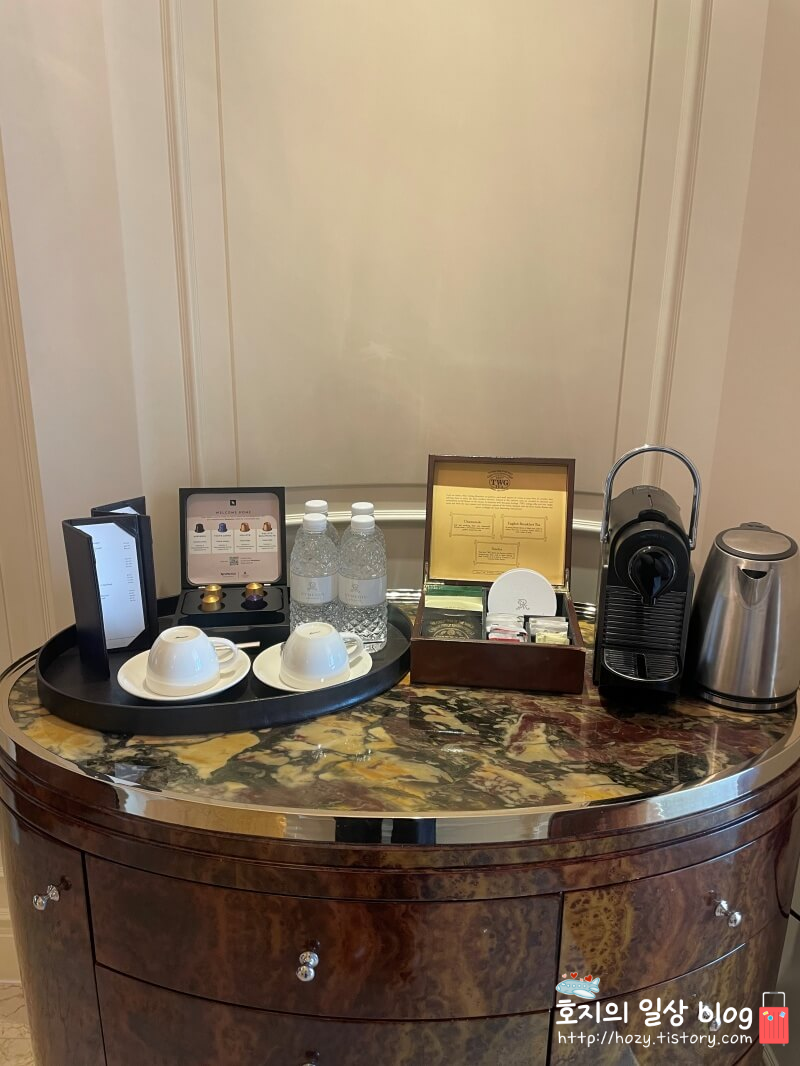 세인트레지스 싱가포르 디럭스 트윈룸 미니바