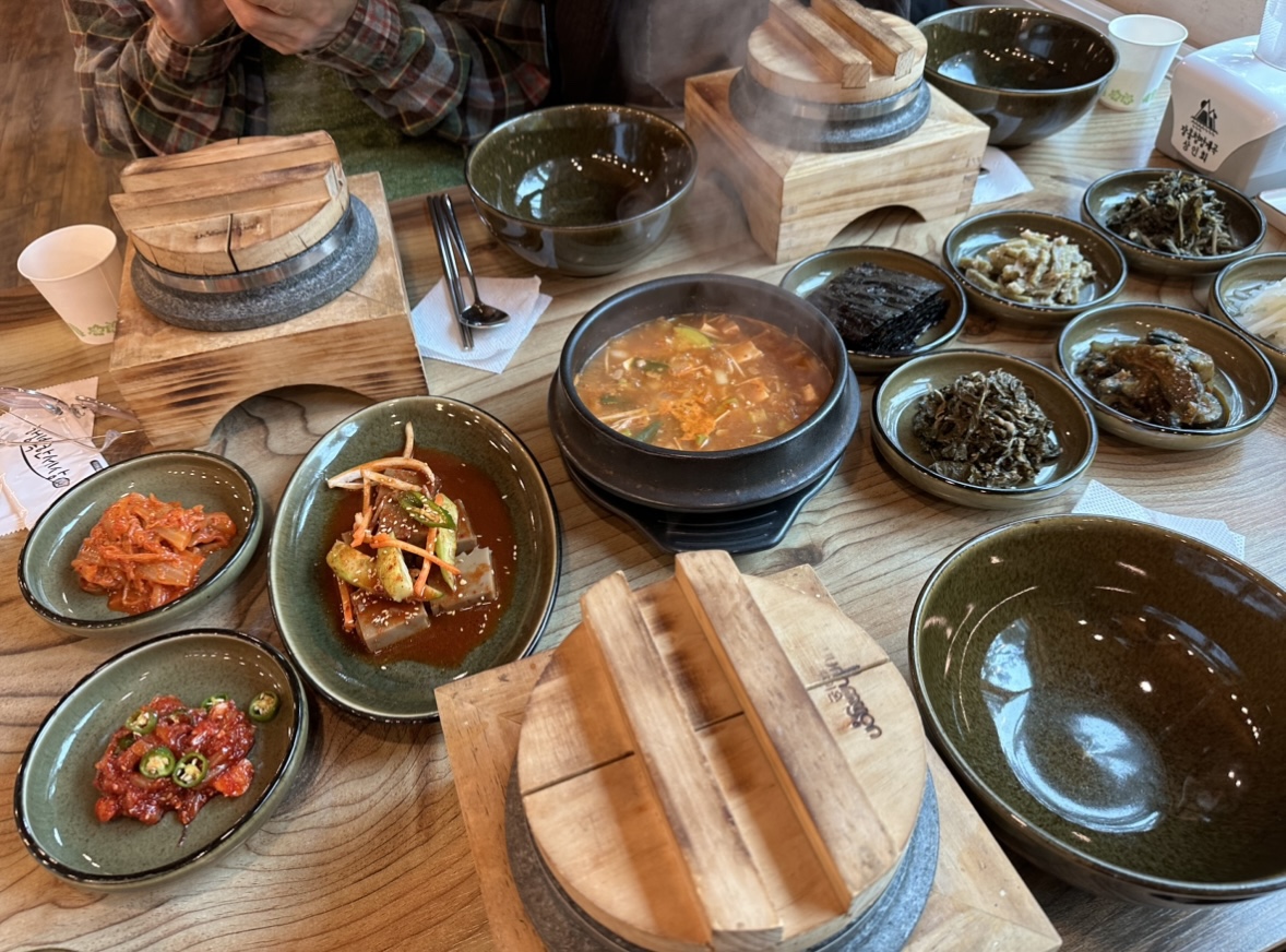 곤드레돌솥밥-음식사진