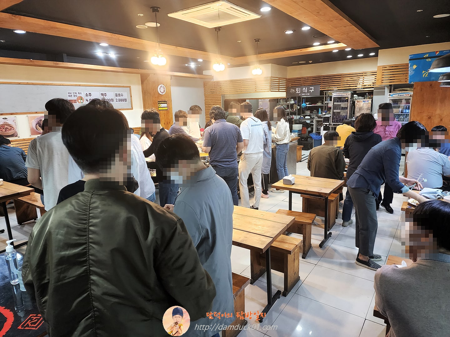 밥집 실내