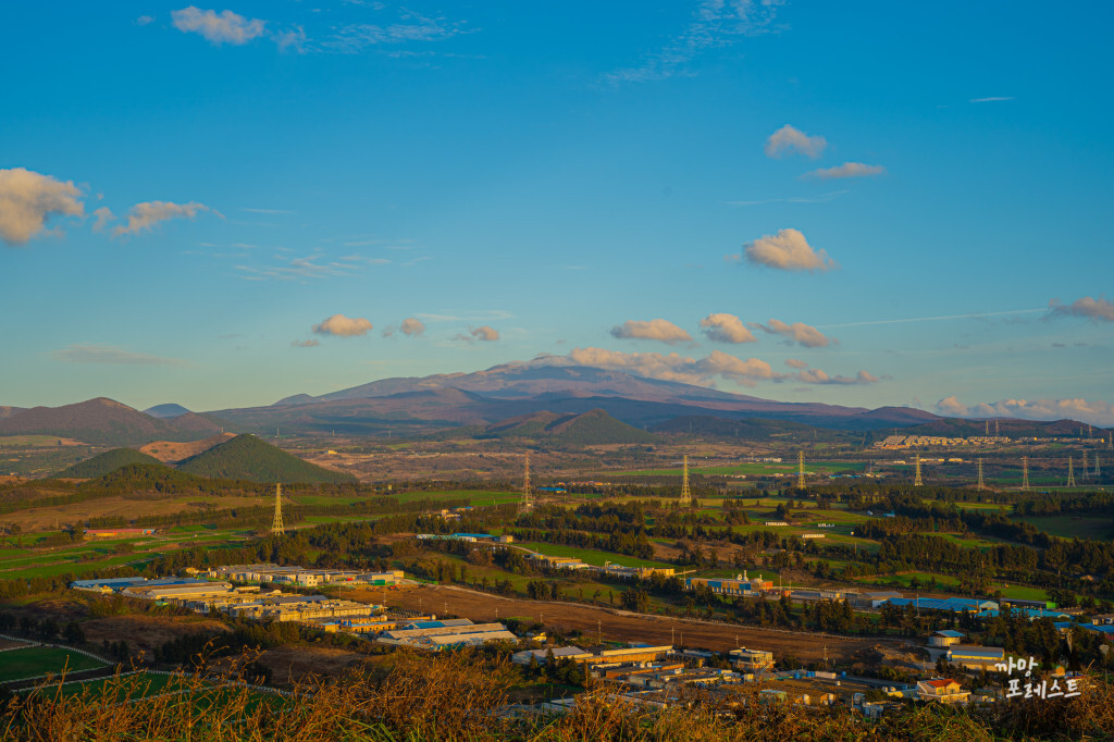 금오름에서 바라본 한라산