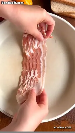 img.webp?credential=yqXZFxpELC7KVnFOS48ylbz2pIh7yKj8&expires=1767193199&allow_ip=&allow_referer=&signature=unjFM5Cr95DzqU4F39sEUUXnTKY%3D