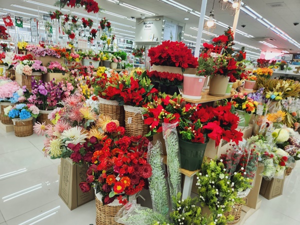 다이소 크리스마스 트리 장식품 겨울용품 인천운서점