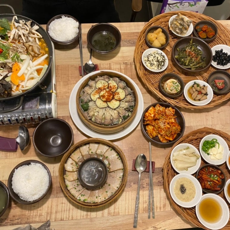 천안 퓨전 한식 맛집, 일이이사