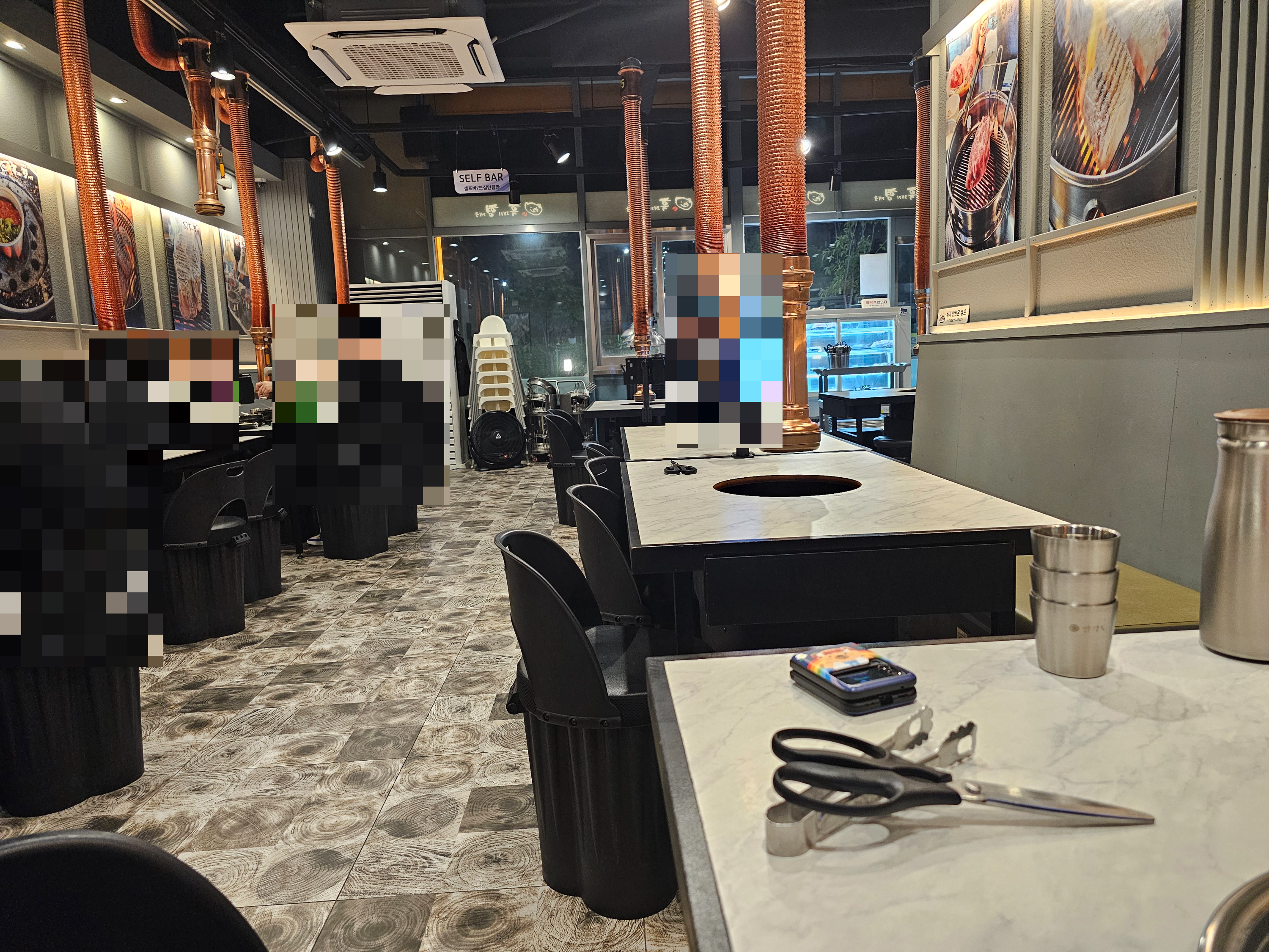 인천_가정동_흑돼지형제들_내부