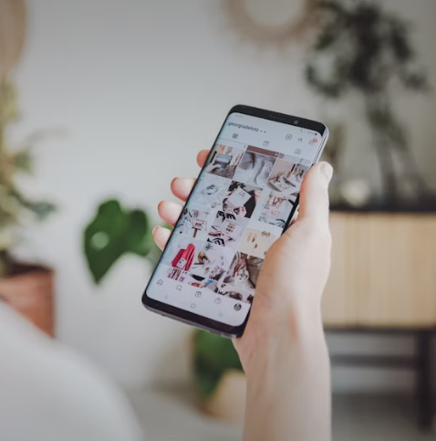 가상인간 디자이너: 버추얼 인플루언서를 만드는 사람들