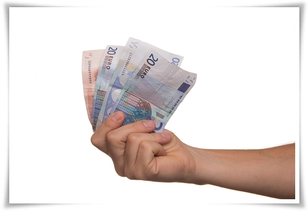 과도한 채무로 어려움을 겪는 서민들을 위한 "개인 채무조정"