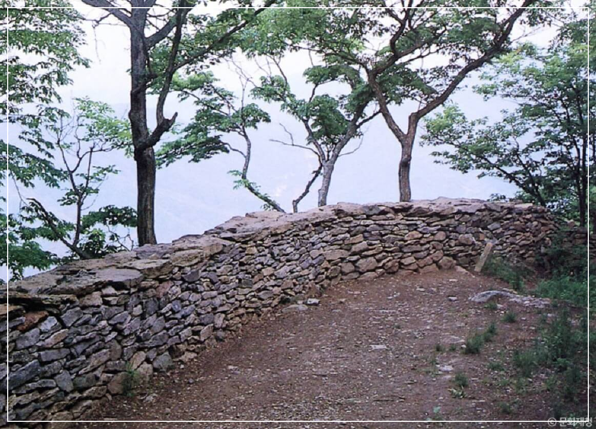 무주 가볼만한곳 베스트10 적상산성&middot;안국사