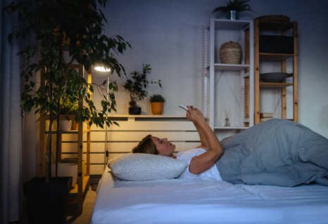 수면 개선 루틴 공개 (핵심습관, 수면환경, 식사시간)