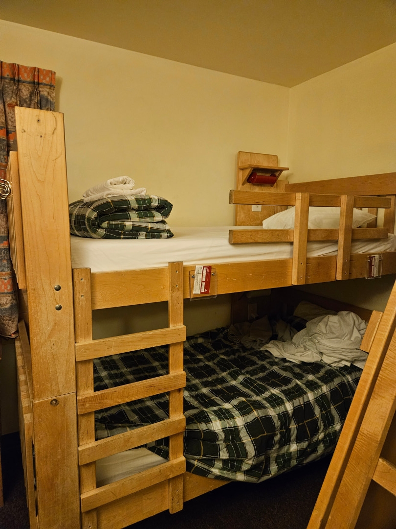 캐나다 밴프 숙소 하이밴프 알파인 침실