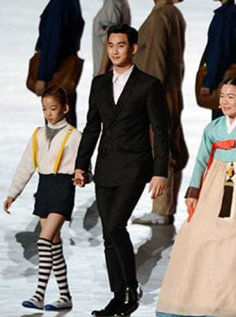 굴렁쇠소녀 김수현