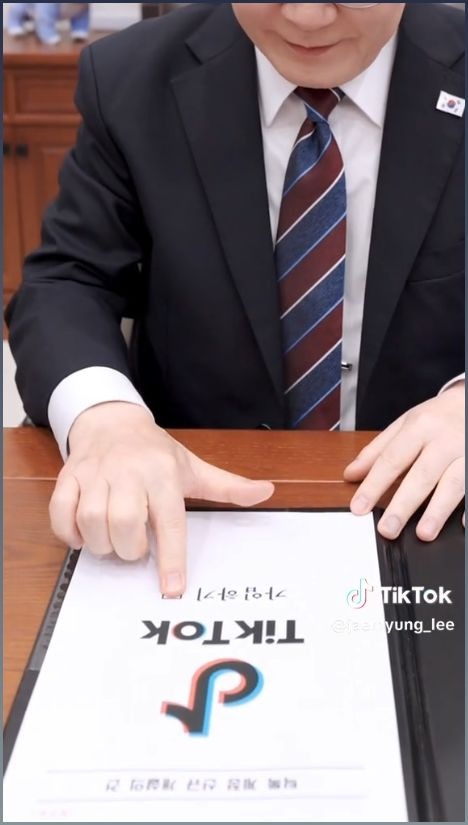 이재명 대통령 SNS 정치 왜 비판받나?｜박지원 약효 발언&middot;국민의힘 반응&middot;검찰개혁&middot;부동산 논란 총정리