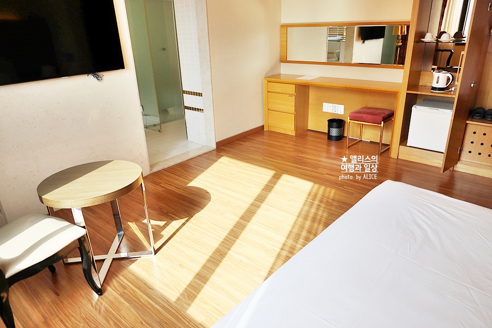 잠실 파로스 호텔 아늑한 디럭스 더블룸 직접 투숙해보니 좋음 가성비 위치 좋은 호텔