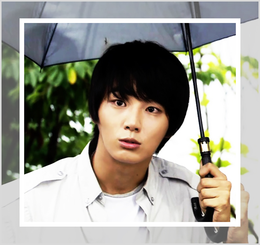 새로 방송을 시작하는 OCN의 드라마 트레인에 출연하게된 배우 윤시윤의 프로필 정보와 작중 역할에 대해서 설명하는 이미지