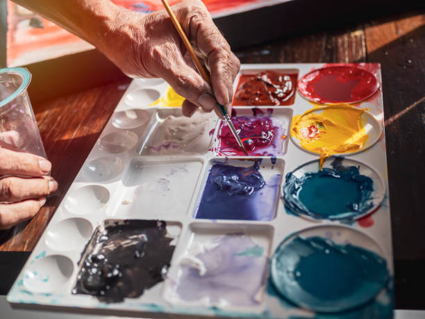 미술 치료에서 감각 통합 장애를 개선하는 방법