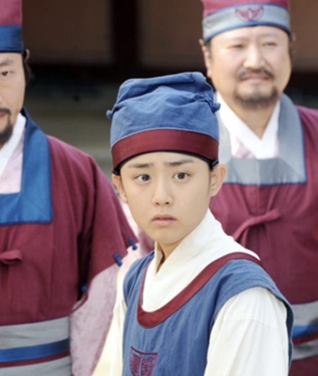 어린 나이에 데뷔해 국민 여동생으로 사랑받던 문근영 드라마 &lsquo;바람의 화원&amp;#39;장면