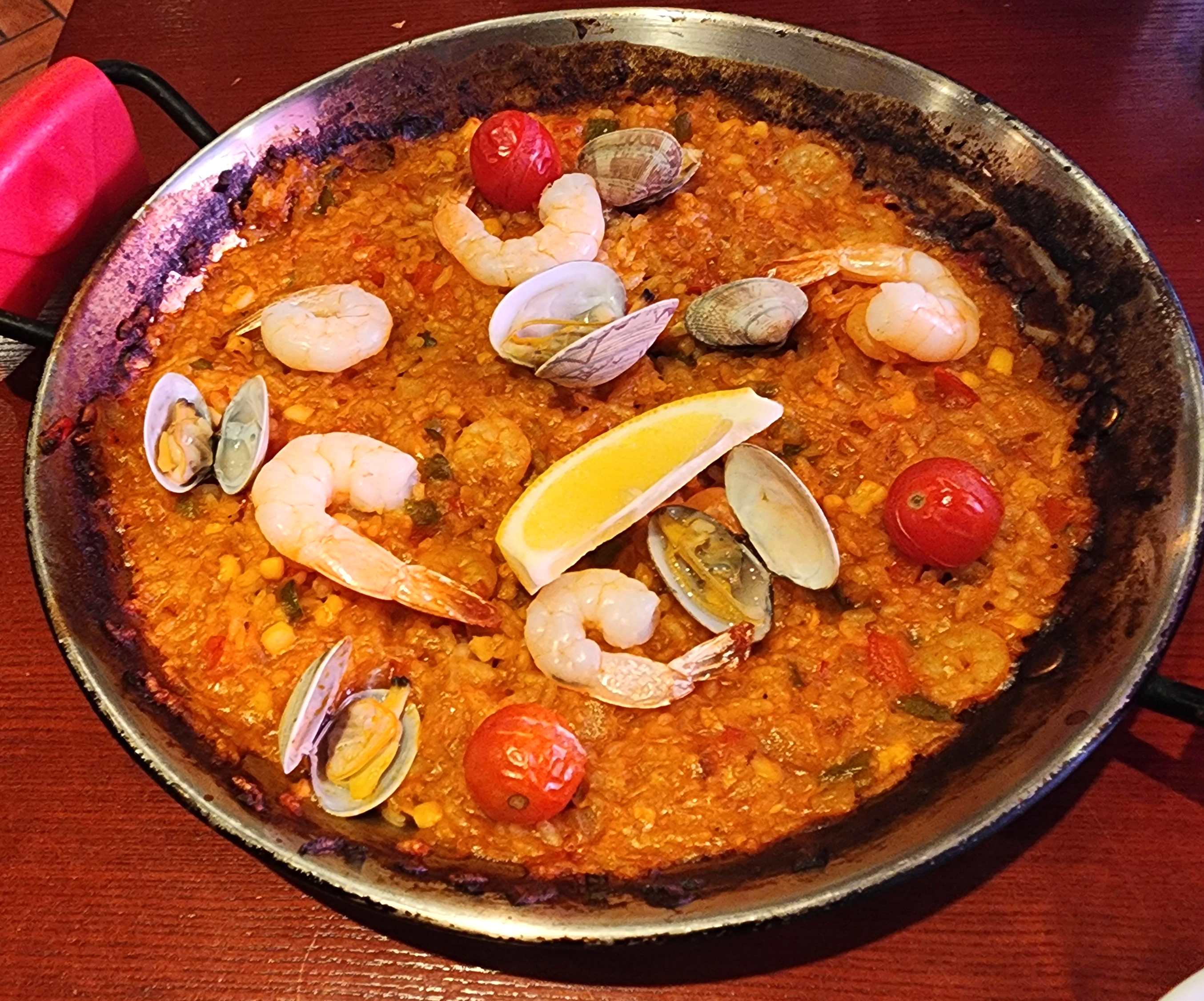 이태원타파스바_해산물토마토빠에야