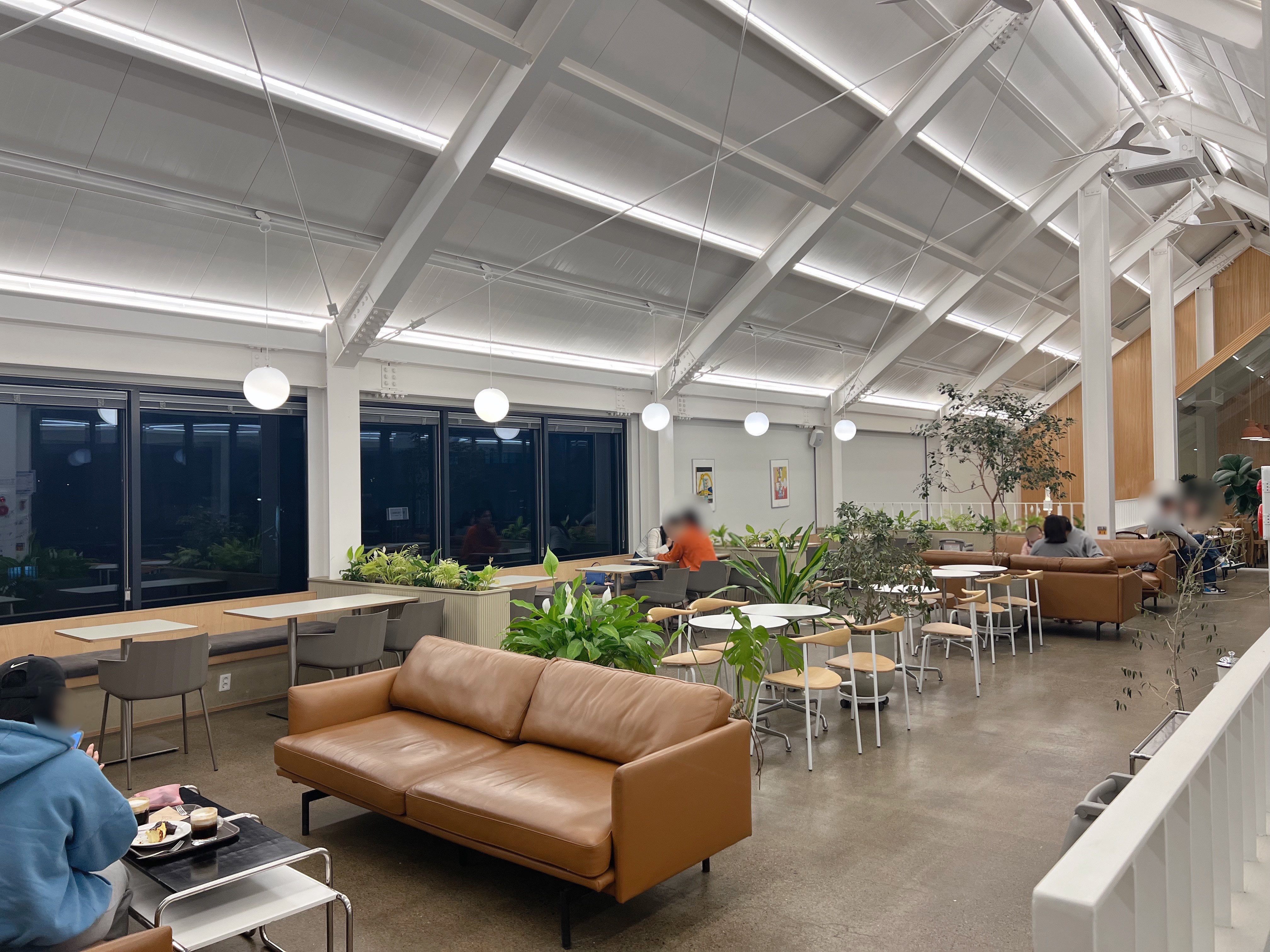 광주 대형카페 브런치카페 반헤이브