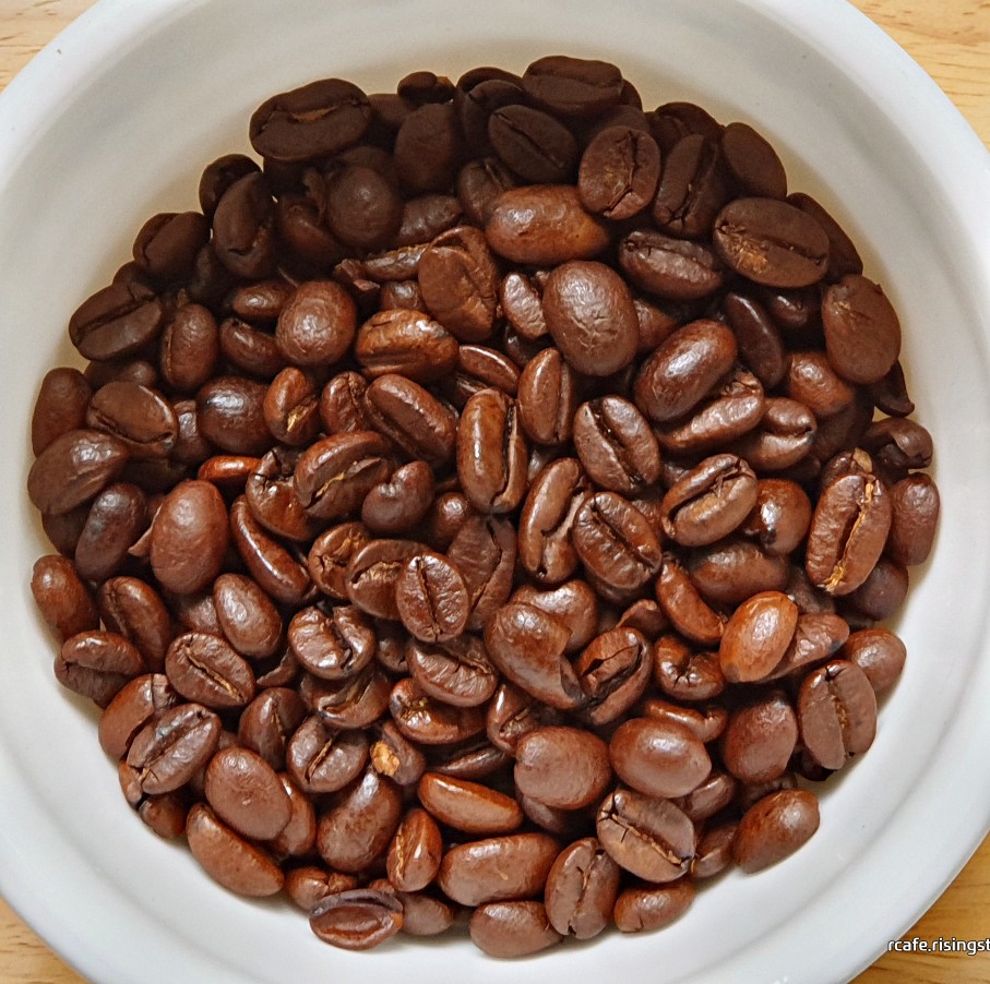 커피 리브레 유니콘(Coffee Libre Unicorn) 블렌드 원두 사진