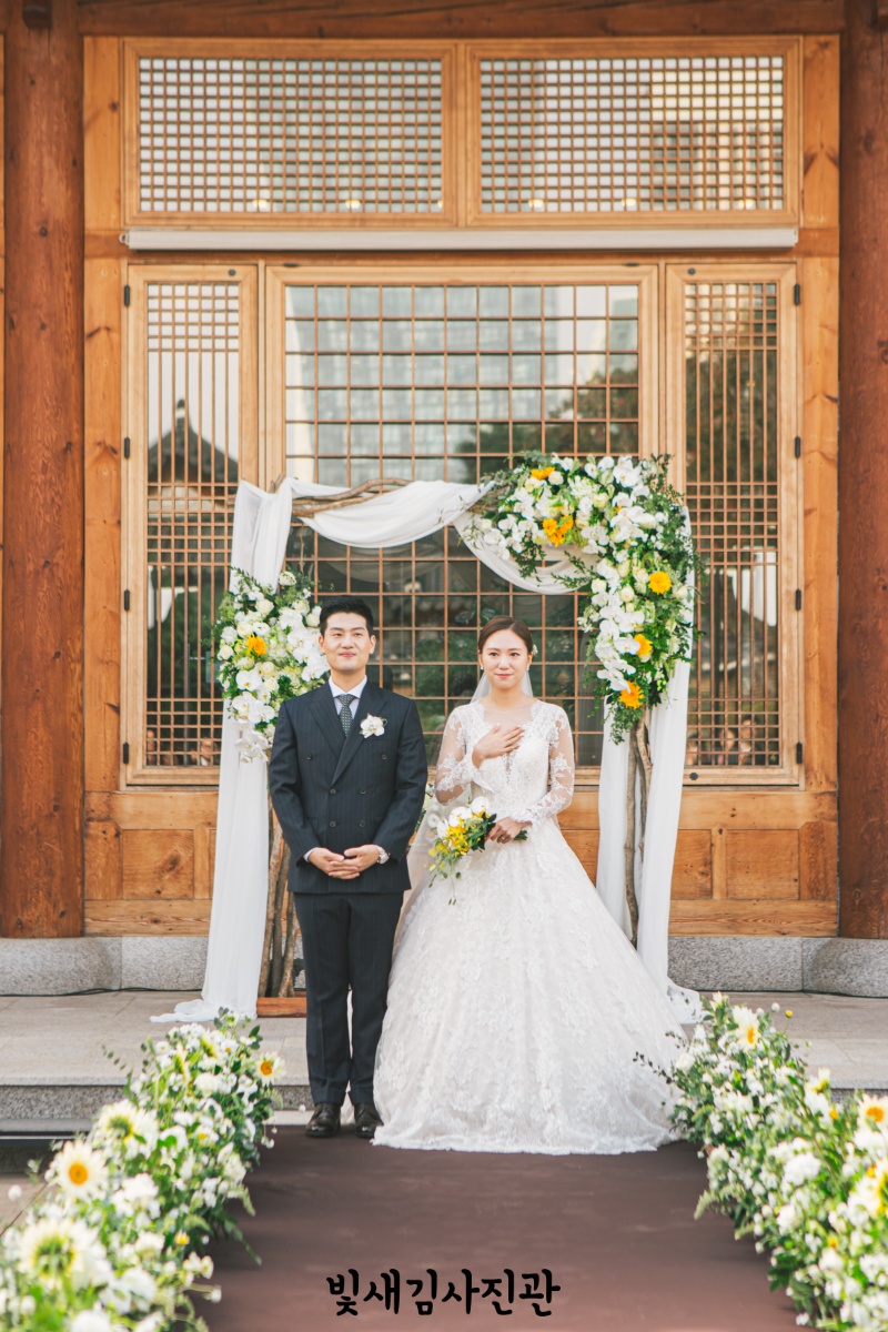 경원재 한옥 야외 결혼식 웨딩 본식스냅 44