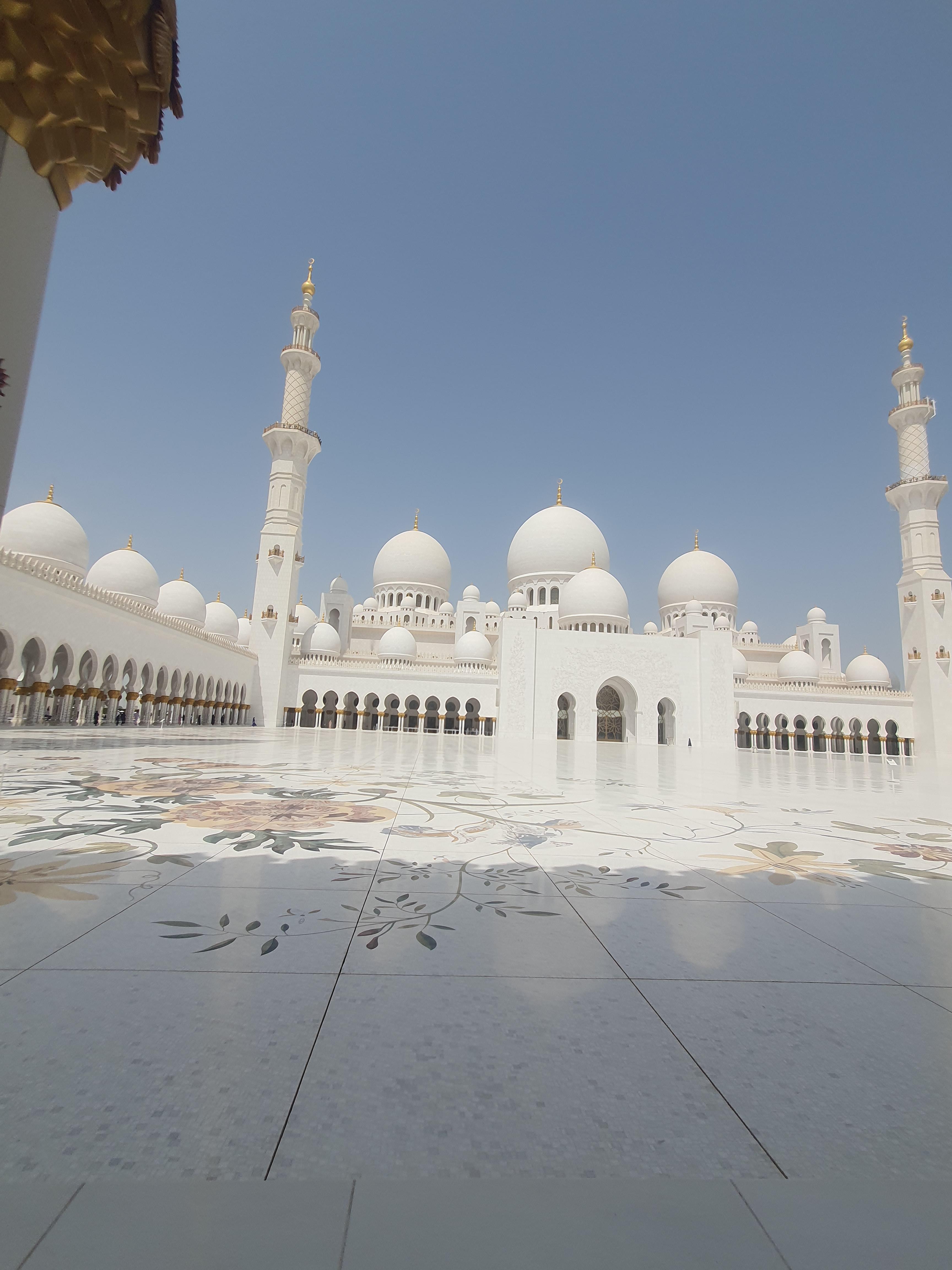 노랑풍선 두바이 패키지 4박 6일 2일차- 셰이크 자이드 그랜드 모스크 대통령궁 에미레이트 팰리스 루브르박물관