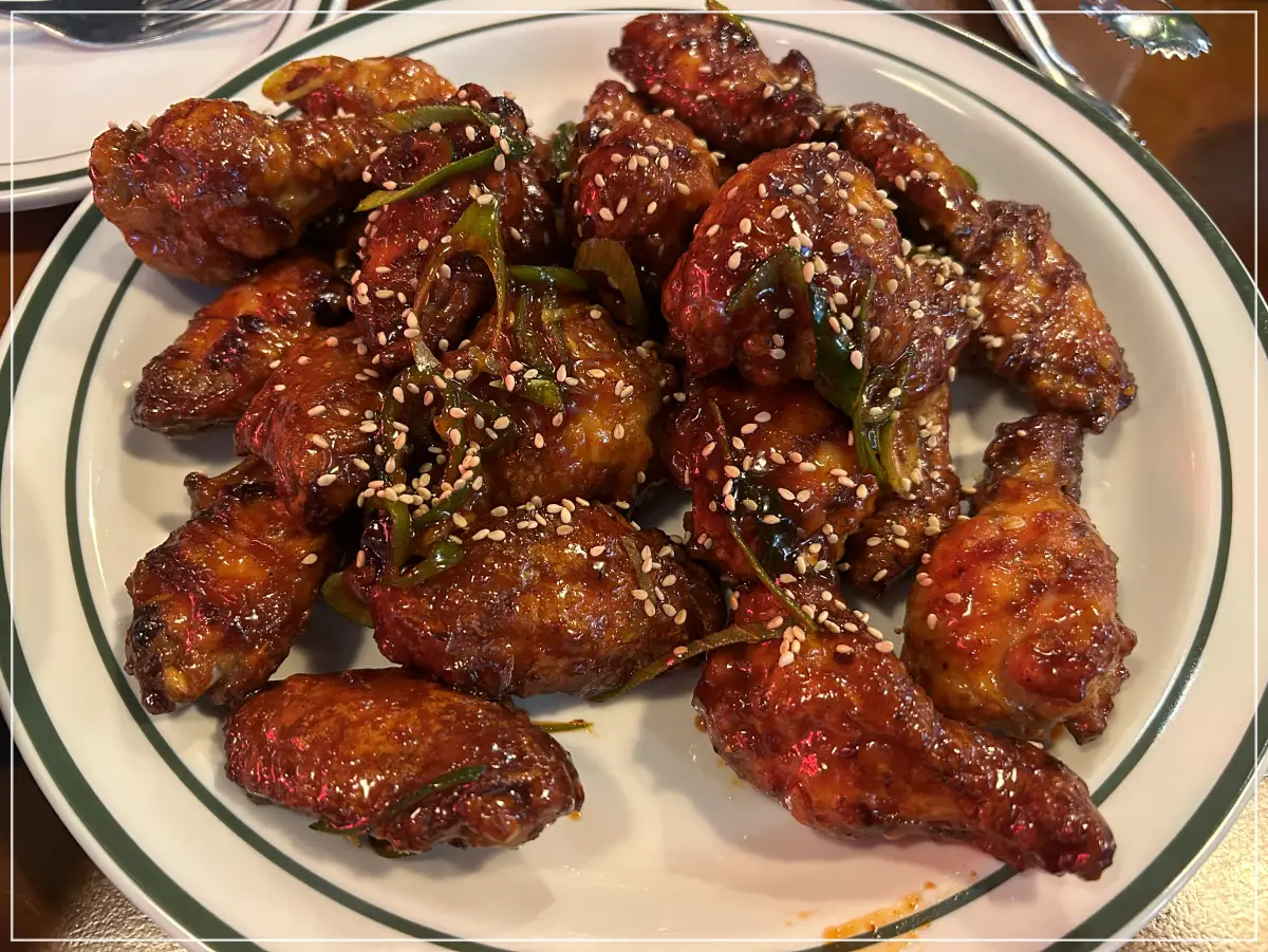 오븐마루치킨-시그니처-레드-로스트-윙봉-치킨-사진