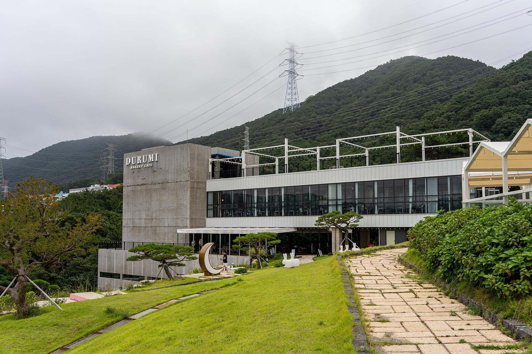 두루미 베이커리 카페 외관