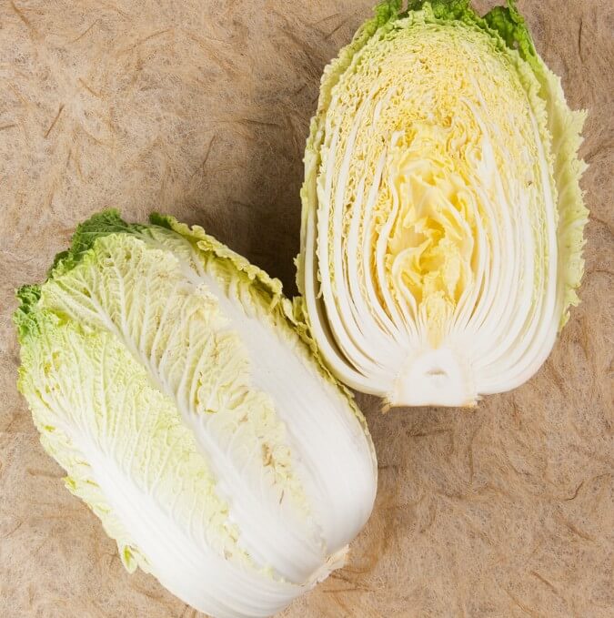 배추한통-옆에있는-반쪽짜리-배추