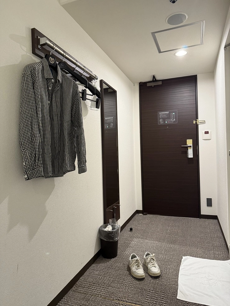 화장실 옆 현관