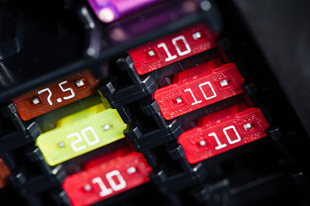 자동차 창문이 내려가지 않을 때 &mdash; 원인과 해결 방법 총정리