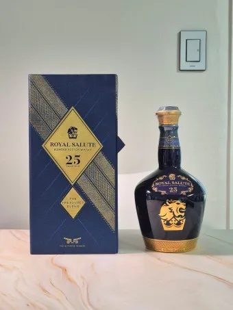 로얄 살루트 32년산 가격 시세 및 특징_19