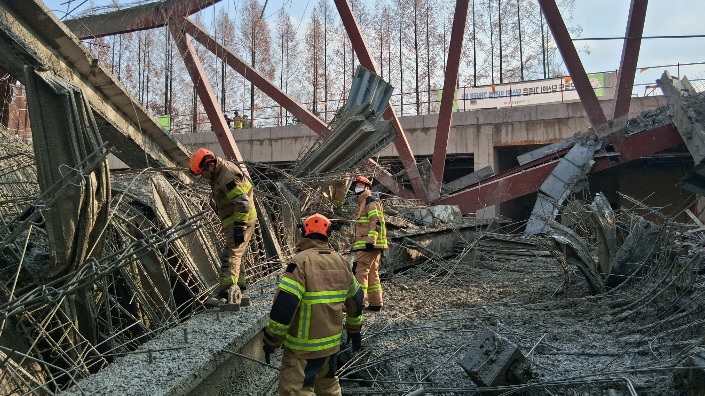 광주대표도서관 붕괴사고