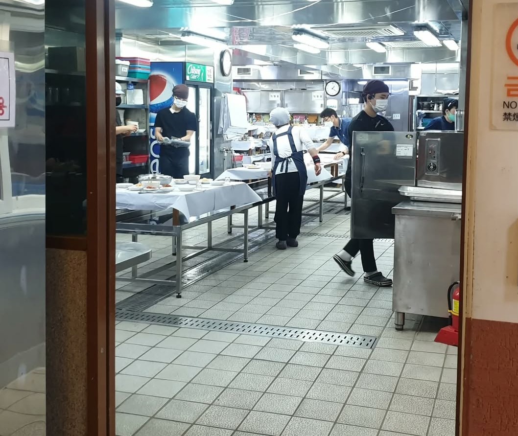 임진각 장어집 반구정 나루터집 주방