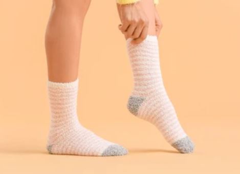 습기 흡수하는 양말 신기