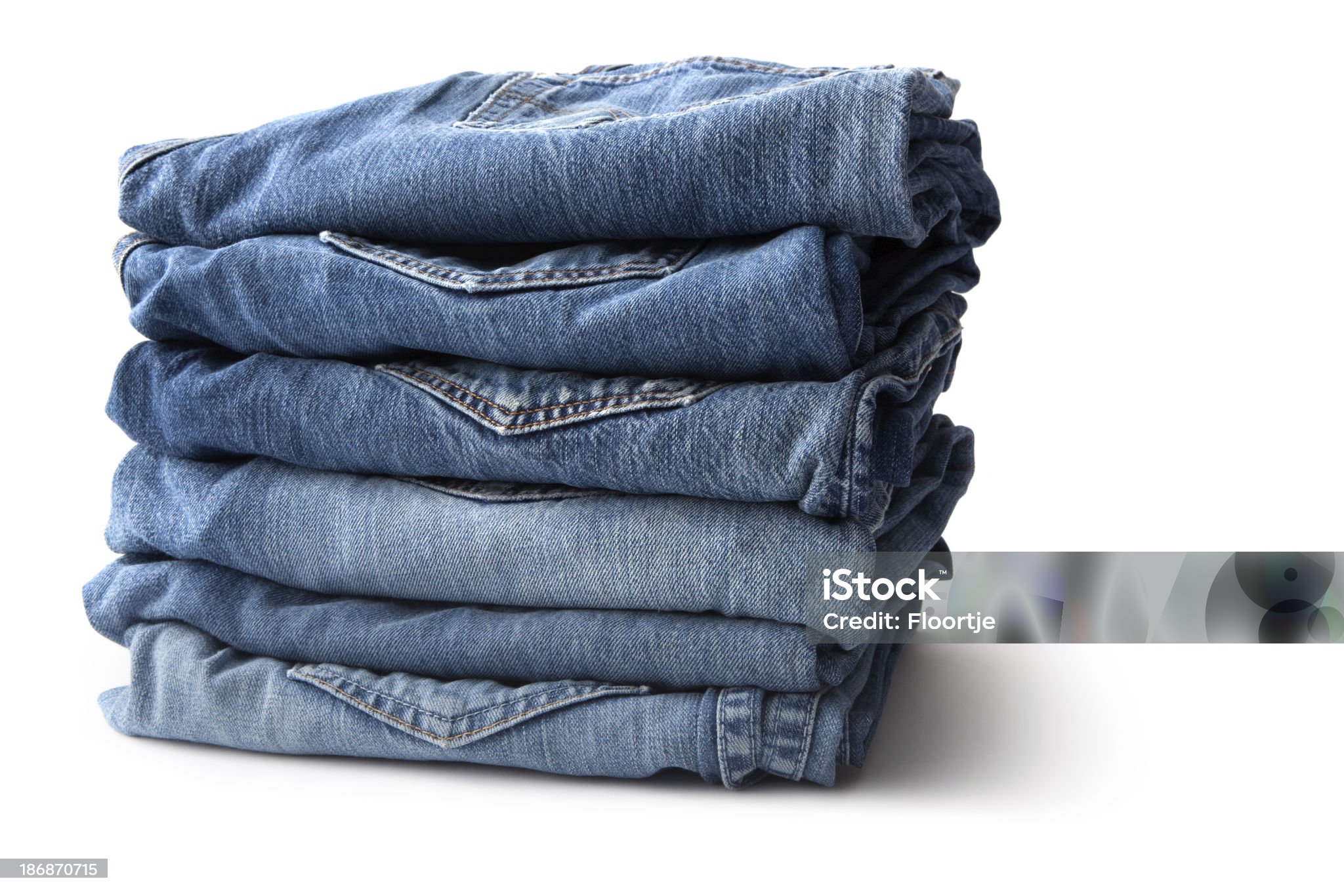 청바지 물빠짐 방지법으로 색감 오래 유지하는 데님 관리 꿀팁