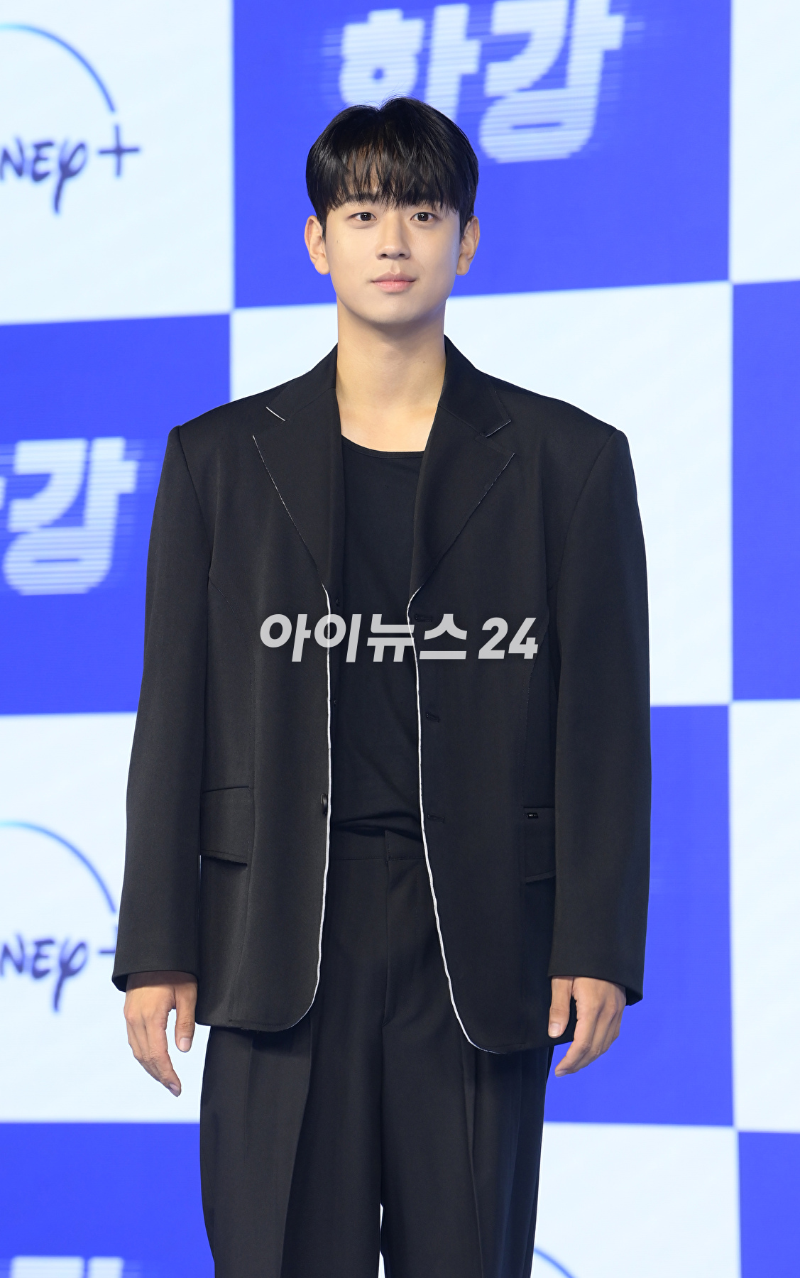 배우 신현승이 12일 오전 서울 종로구 JW메리어트 동대문 스퀘어 서울에서 열린 디즈니+ 오리지널 시리즈 &#39;한강&#39; 제작발표회에 참석하고 있다. [사진=정소희 기자]