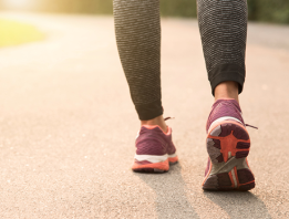 무릎 통증, 50대 이상 64%가 겪는 이유는?