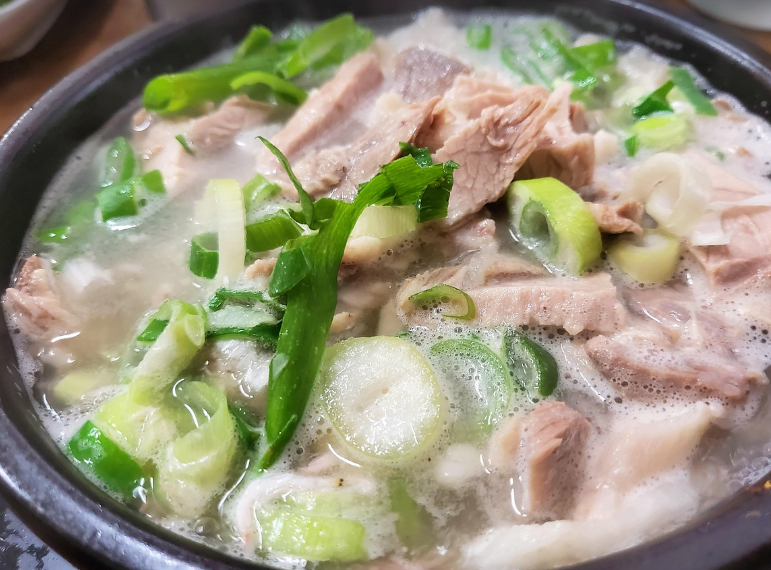 순댓국의 모습