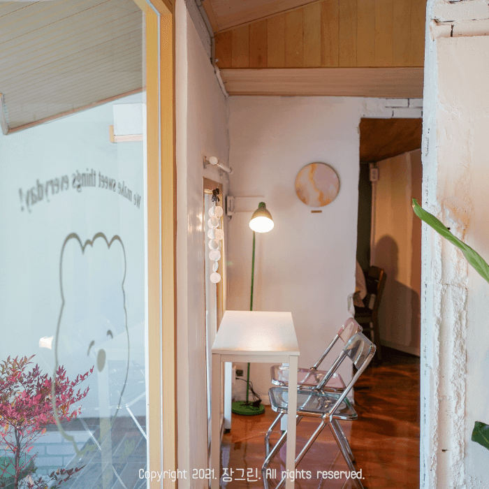 아늑한-분위기-카페