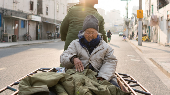 The biological changes associated with aging 6